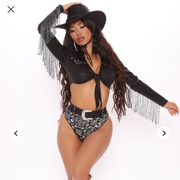Fashion Nova Cowgirl Costume - Picture 1 of 3